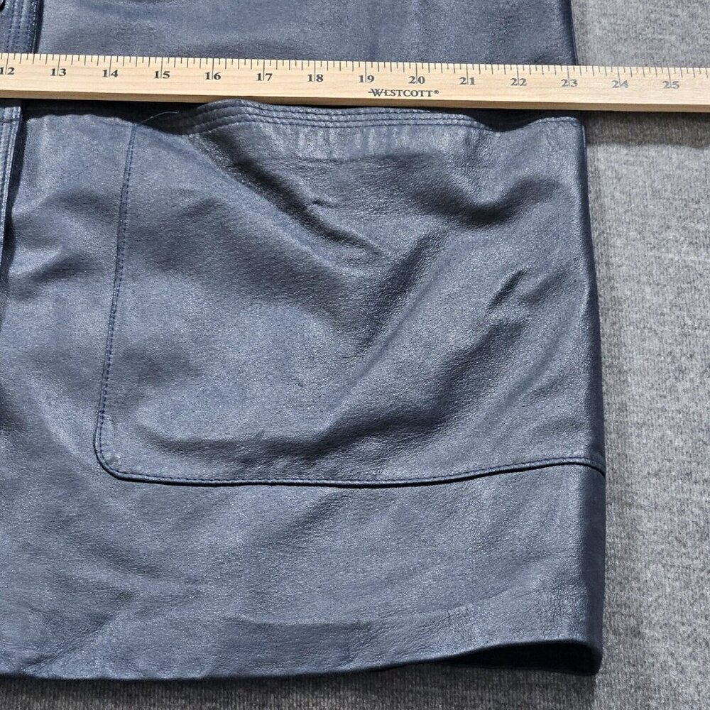 Danier Jacket Womens L Eggplant Purple Leather Pockets Buttons Lined Classic - Picture 7 of 16